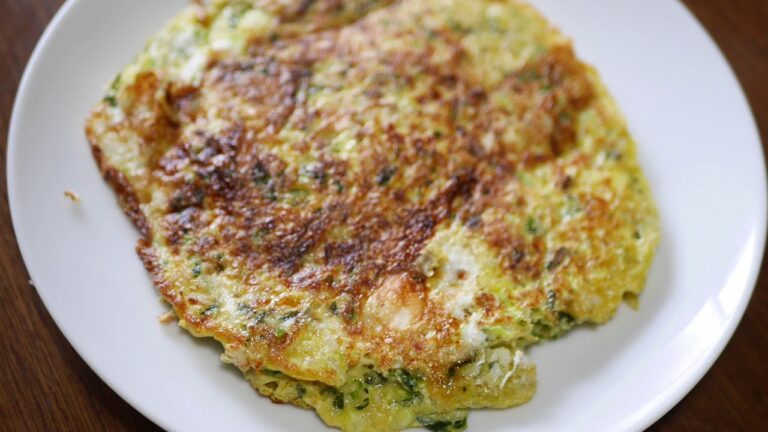餃子の具や皮が余ったらスタミナ卵焼きに