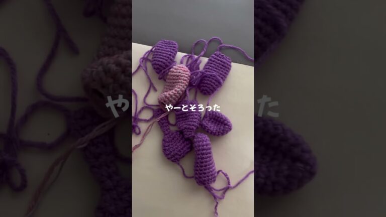 new メンバー仲間入り…？マルシェのおともに🐶 #かぎ編み #ハンドメイド #crochet #マルシェ #編み物 #毛糸 #🧶　#あみぐるみ #ダイソー毛糸 #バルーンアート #balloon