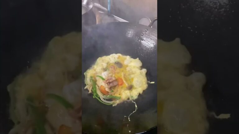 【飯テロ】行列のできる町中華屋さんが作るいつもの天津飯【町中華の日常】