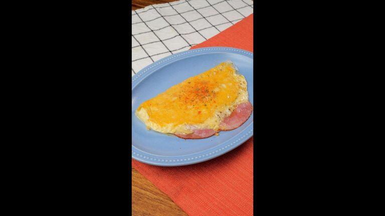 【ワンパンdeライスペーパーレシピ】「洗い物すくなっ」「簡単でうまっ」パリッとふわっとの絶妙ハーモニー！ライスペーパーオムレツ / Rice Paper Omelette #Shorts