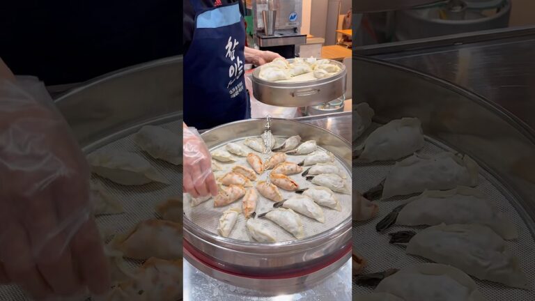 人気店の姉妹店としてオープンしたばかりの韓国マンドゥが絶品のお店！