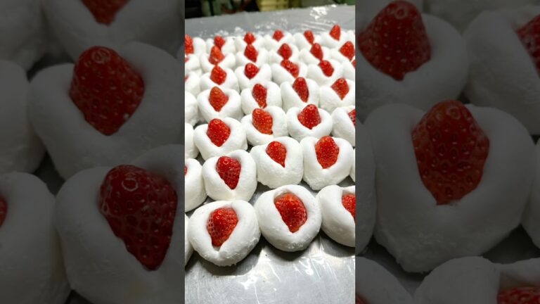 【飲めるふわとろいちご大福🍓】 #いちご大福 #和菓子 #スイーツ