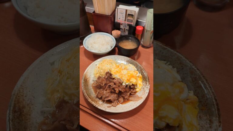 大阪トンテキ  大阪・梅田のうす焼きトンテキとスクランブルエッグの定食でランチ 大阪駅前第3ビル店 #大阪ランチ