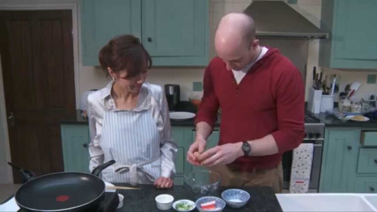 Crispy Noodle with Crab Recipe (かにかまで☆かに玉風焼きそば)