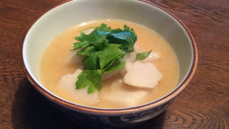 「里芋味噌汁」正しい作り方