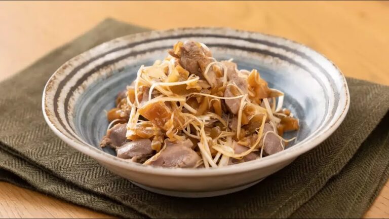 砂肝とザーサイのピリ辛あえ