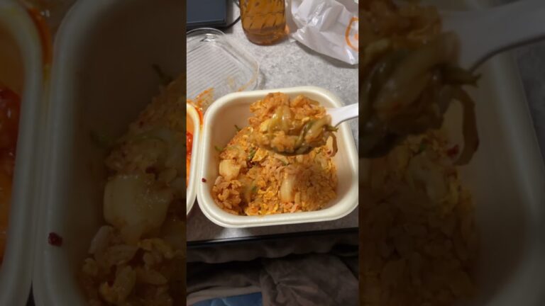 王将エビチリとキムチ炒飯美味すぎる🤣