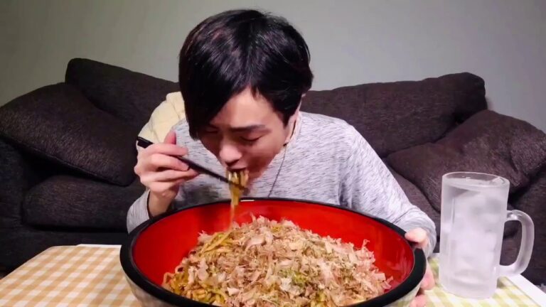 【大食い】4kgの焼うどんを食べる！【カワザイル】   バラエティ   無料動画GYAO!