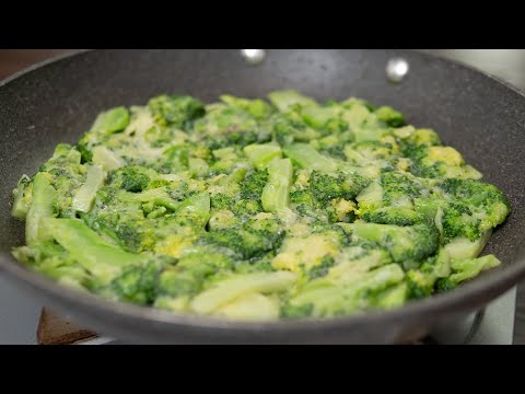 【食材2つ】ブロッコリーとチーズでつくる簡単レシピ。焦げ目がうまいガレットです。【 料理 】