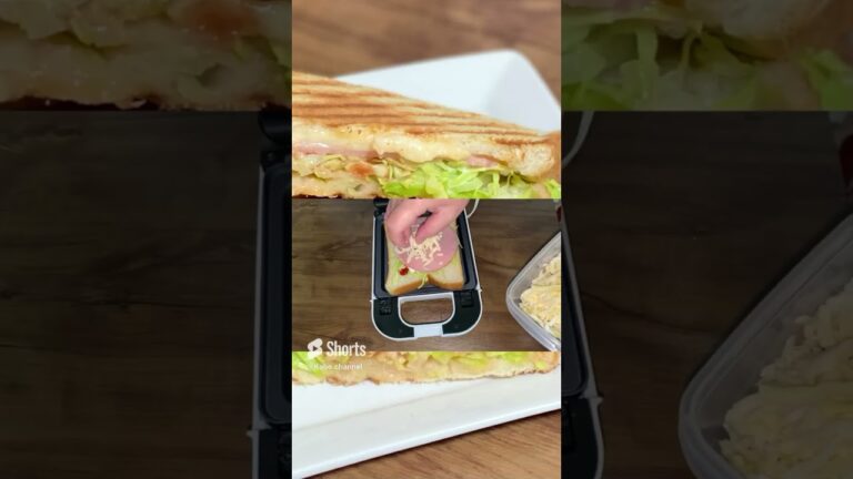 朝ごはん／ホットサンドメーカーでキャベツ増し増しハムチーズサンド