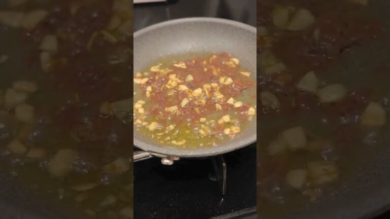 【絶品】アンチョビそら豆 【材料】 そら豆 200g にんにく 1片 アンチョビ 20g オリーブ