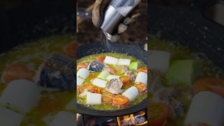 〆まで美味しい！サバ缶アヒージョ🐟