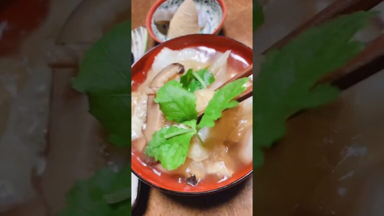 お正月のお雑煮動画です。やっぱ正月はこれだな。 #shorts