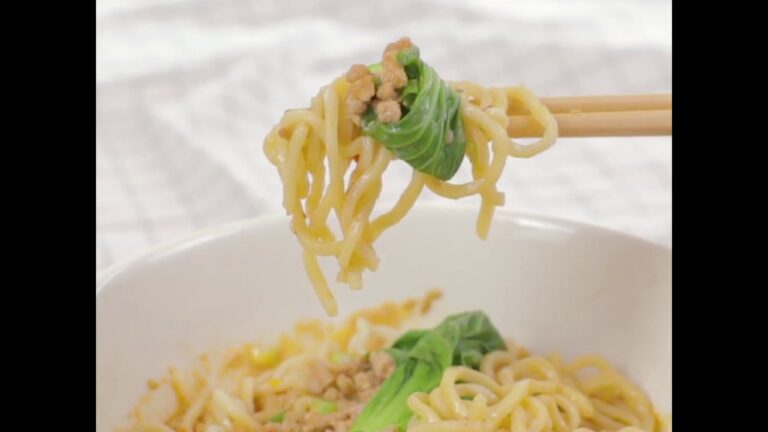 豆乳でさっぱり ごま香る坦々風つけ麺 ｜ moguna[モグナ]