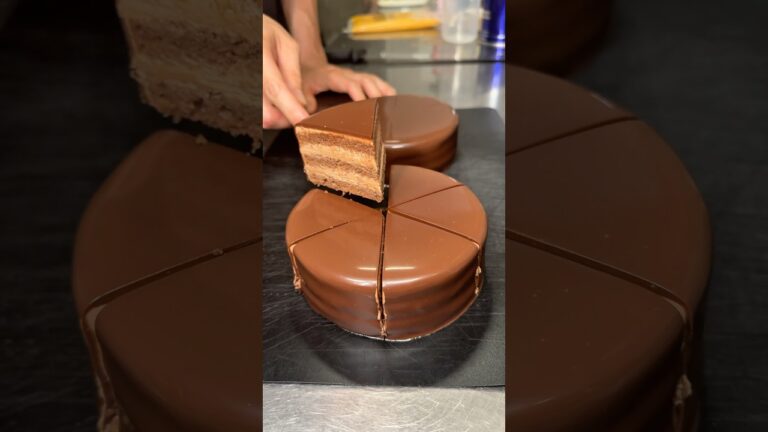 濃厚でなめらかなとろとろなチョコケーキ！#大阪グルメ#Japanesefood