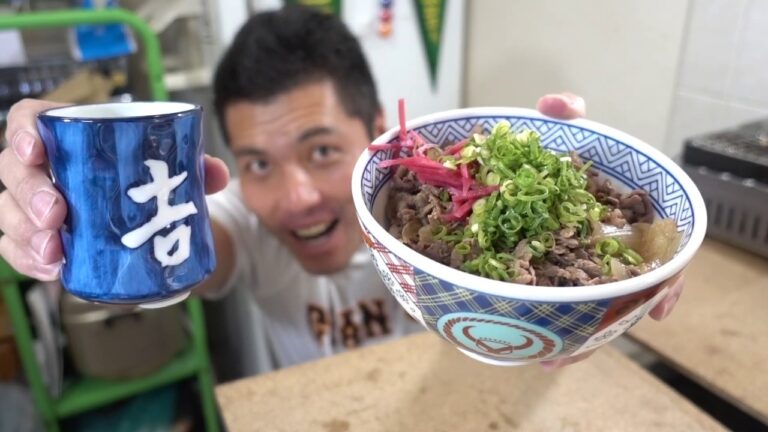 牛丼チェーン店のような牛丼を作って食べてみる　自粛中だから牛丼も手作り料理
