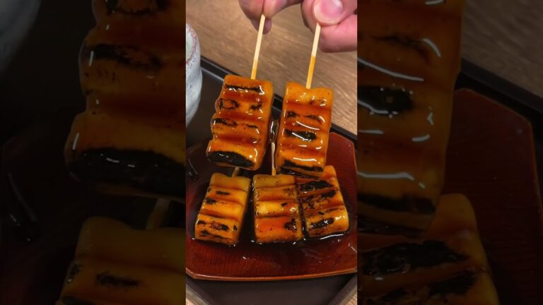 ツヤツヤな俵形みたらし団子が最高！