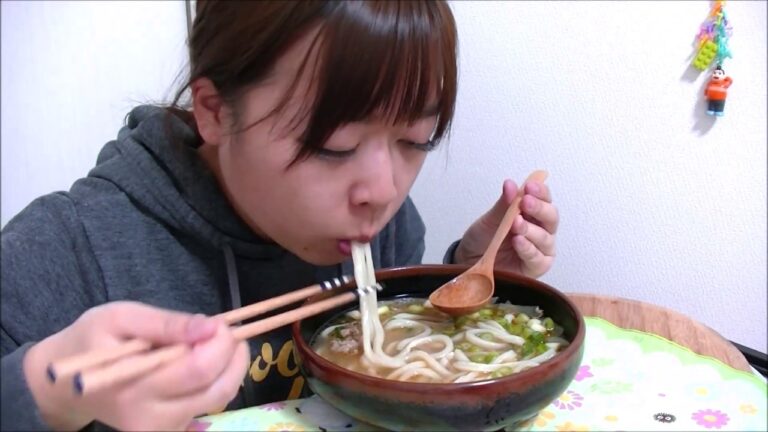 うどん すする