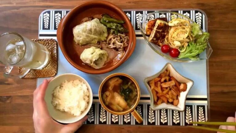 Cheese Cabbage Rolls チーズインロールキャベツとスパニッシュオムレツ【TODAY's TABLE】 Jul 2, 2015