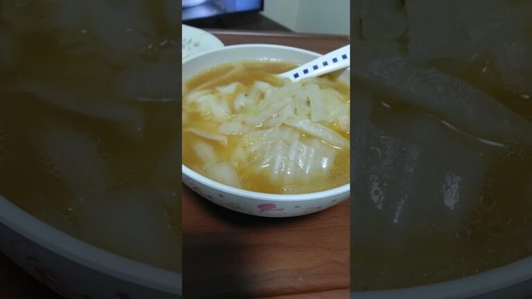 白菜とワンタンスープ