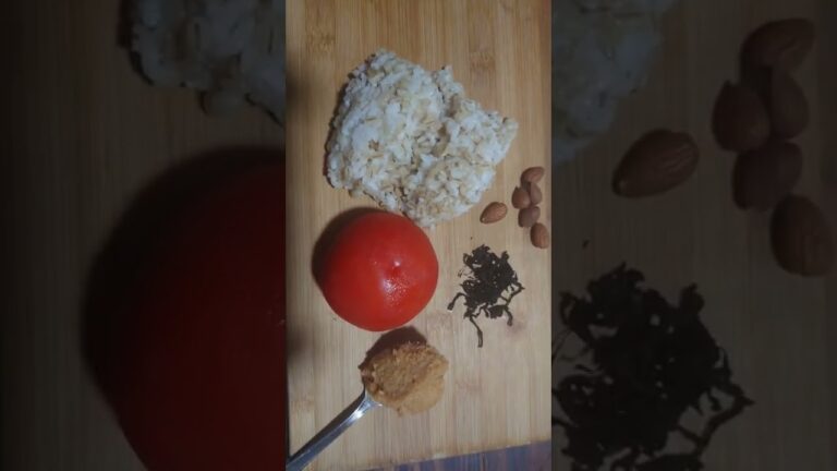 【ダイエット】覆面gogotのダイエットに欠かせない食材は‼️もち麦+白米、味噌、ワカメ、素焼きアーモンド、トマト。。。