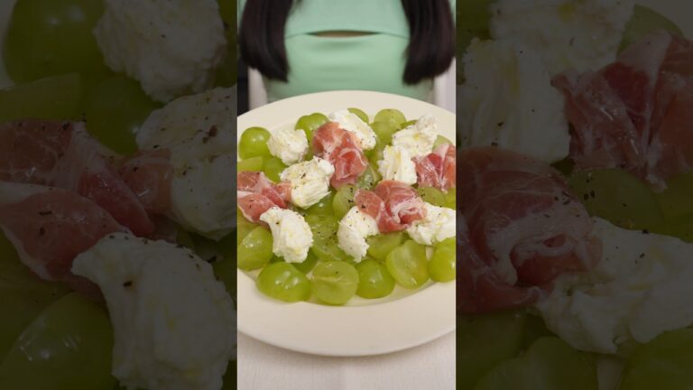 世界一美味しいシャインマスカットカプレーゼ😋🍇