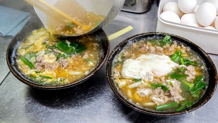 【大阪】肉うどんにだし巻き…全国から客が殺到する大阪肉うどんが凄すぎた