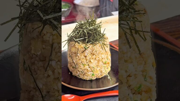 炎のワンオペ鉄人が作る豪快1キロにんにくチャーハン🧄🔥【岡山 ステーキハウス楽園】