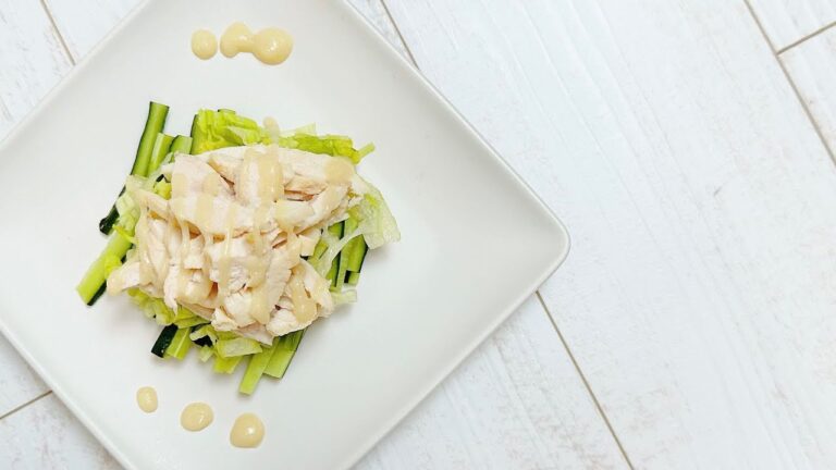 【簡単手作り犬ご飯】水分補給にぴったり！蒸し鶏ステーキの棒棒鶏