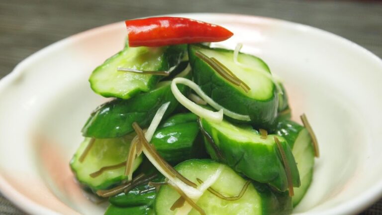 生姜と漬ける【きゅうりの浅漬け】