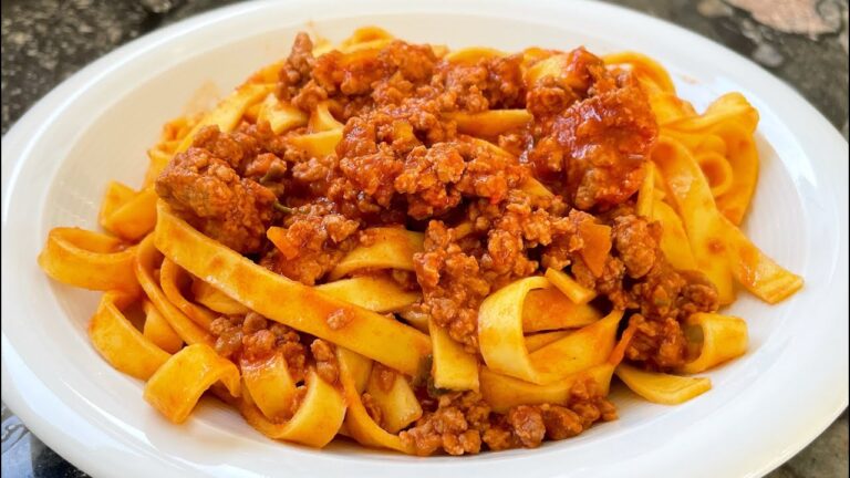 Ragù alla Bolognese: タリアテッレ ボロネーゼの作り方