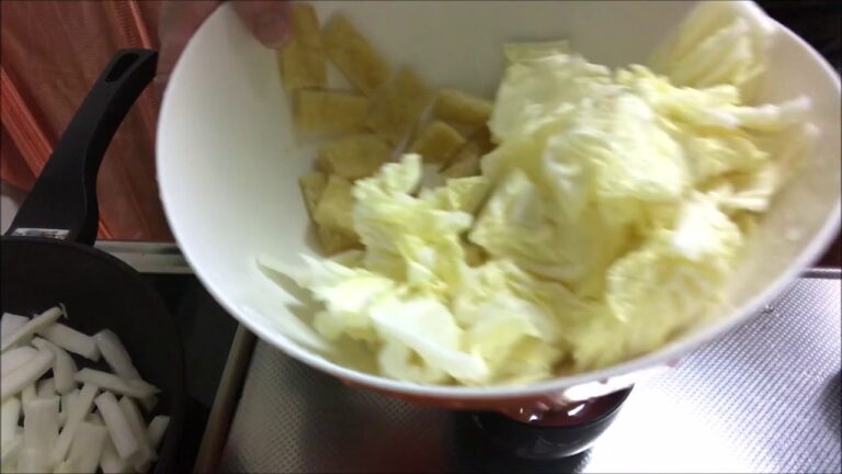 白菜余ってませんかぁ～？　白菜ツナ炒め