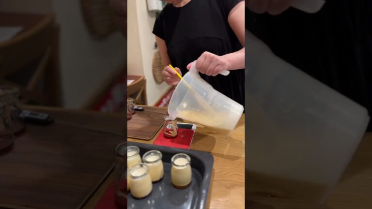 低温でじっくり蒸して美味しくなる♡オーツミルクで作る濃厚なトロ〜リカスタードプリン　販売日に時々登場する人気商品！香川県　高松市　御厩町