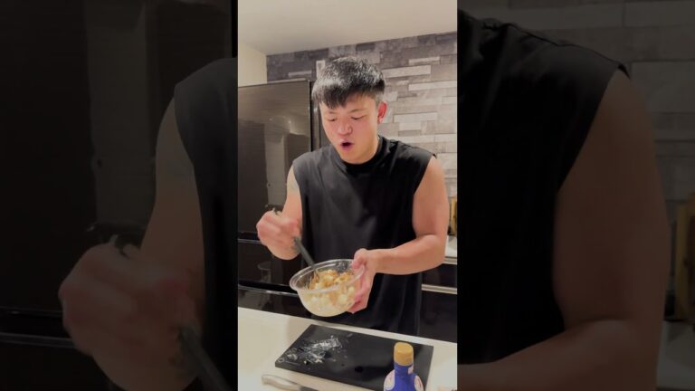 【納豆にこんな食べ方あったん！？】納豆クリームチーズ #マッチョ #元カレ #cooking