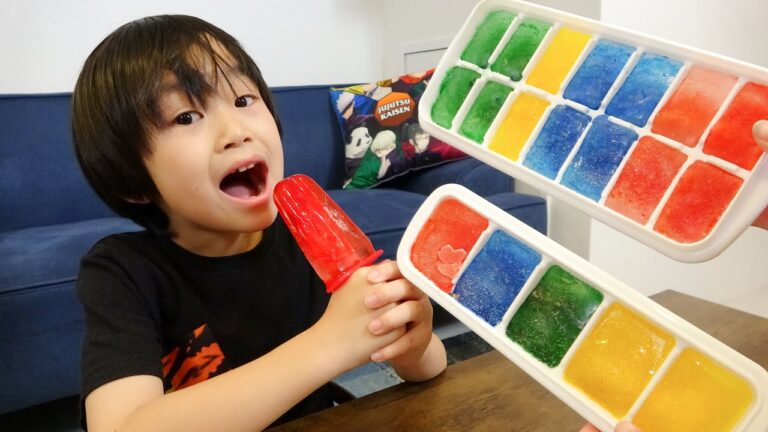 レオくんがカラフルな氷であそぶよ！いろいろな大きさの氷をまぜてみよう！ レオスマイル