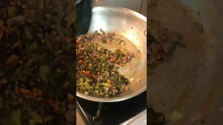 高菜ミンチ食べるラー油パスタの作り方