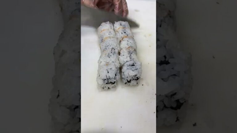 cut salmon with cream cheese sushi #e58