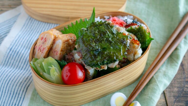 「今日のお弁当、家族に大好評でした」長芋と豚のチーズおやき弁当#1066  #bento  #ideas #Japanese