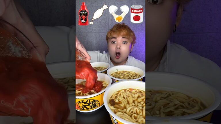 ASMR カレーうどんにトマト缶と生卵をまるごと入れて食べる🍅🍛🥚