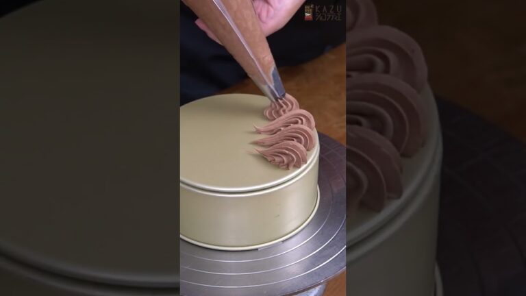 口金１つでこんなにアレンジできちゃう！星口金を使ったクリームの絞り方 #shorts