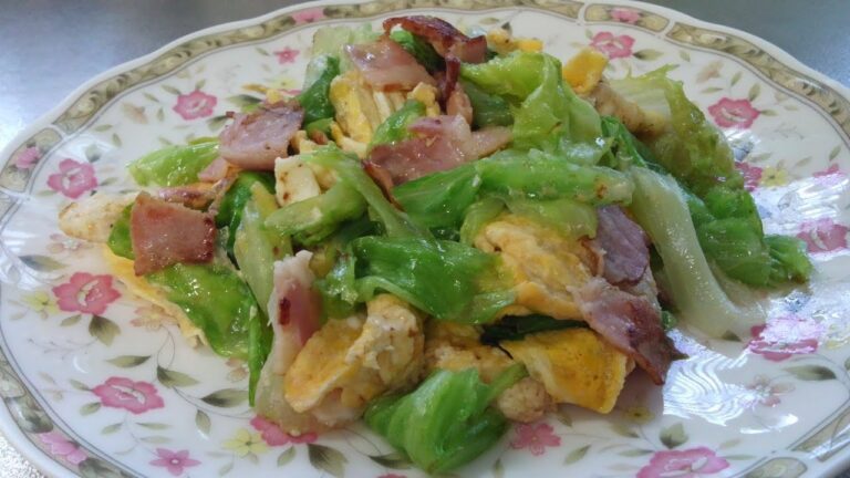 レタスと卵の簡単炒め物