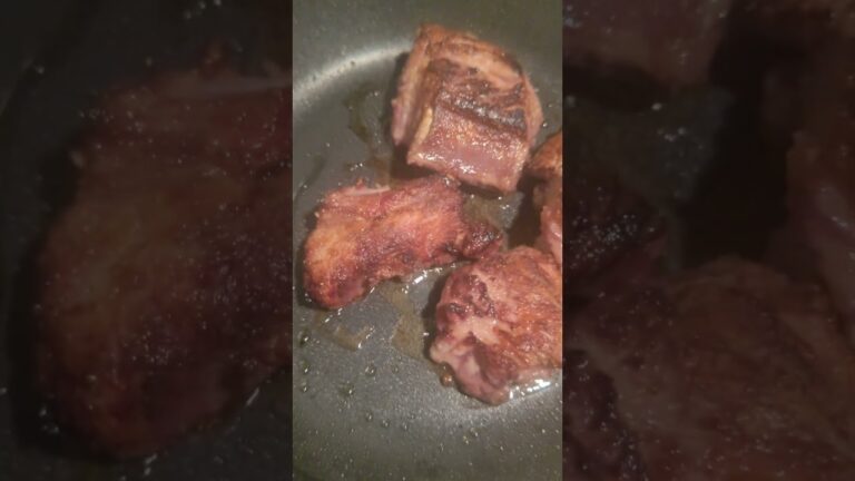 スペアリブの赤ワイン煮込み #料理 #レシピ動画 #shorts