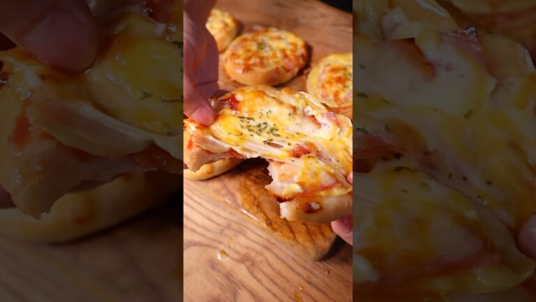 【元パン職人】嫌いな人0人説！ベーコンポテトピザパンが美味しすぎた🤤#bread #料理 #パン #パン作り #飯テロ #cooking #shorts