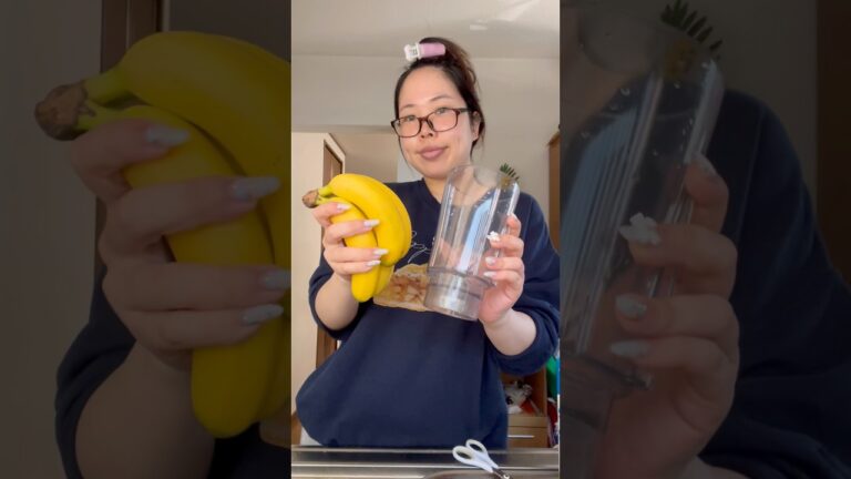 朝からバナナスムージー飲んでる自分に酔ってる🍌