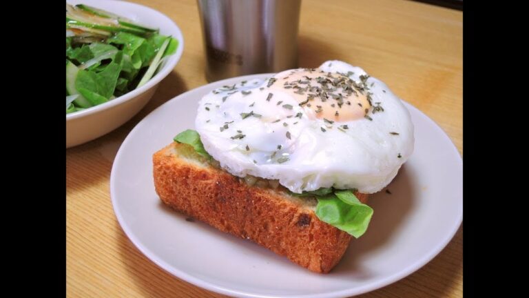 【今日の】目玉焼きのオープンサンド【昼食】