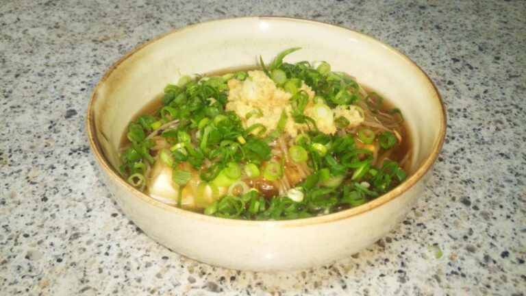 豆腐のモヤシあんかけ。