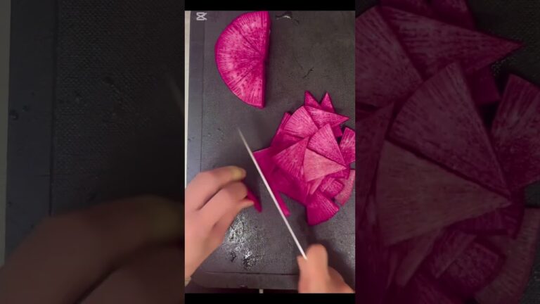 赤い大根とほうれん草をいただいたら、何を作りますか？教えてくださいね♪ #大根レシピ　#ほうれん草レシピ　#炒め物　#副菜　#空