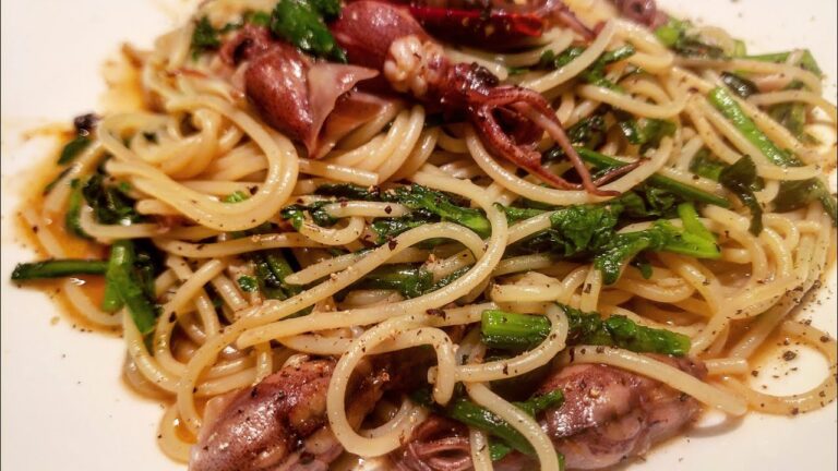 わしずキッチン～ホタルイカと春菊のオイルパスタ～#パスタ#ペペロンチーノ#わしずキッチン