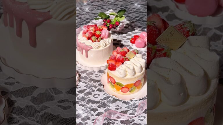 どっちのショートケーキがタイプ(๑• •๑)??🎂💖💛 #ショートケーキ #vlog #フルーツケーキ #眼鏡の男の子 #好き💕