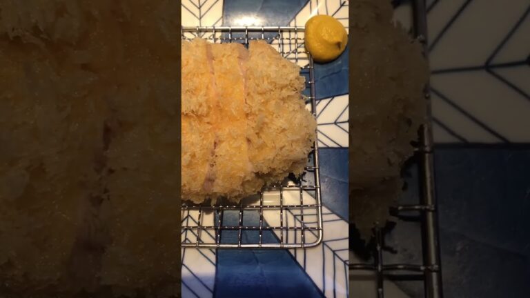 箸で切れる柔らかいトンカツなんて、食べたことある？ #shorts